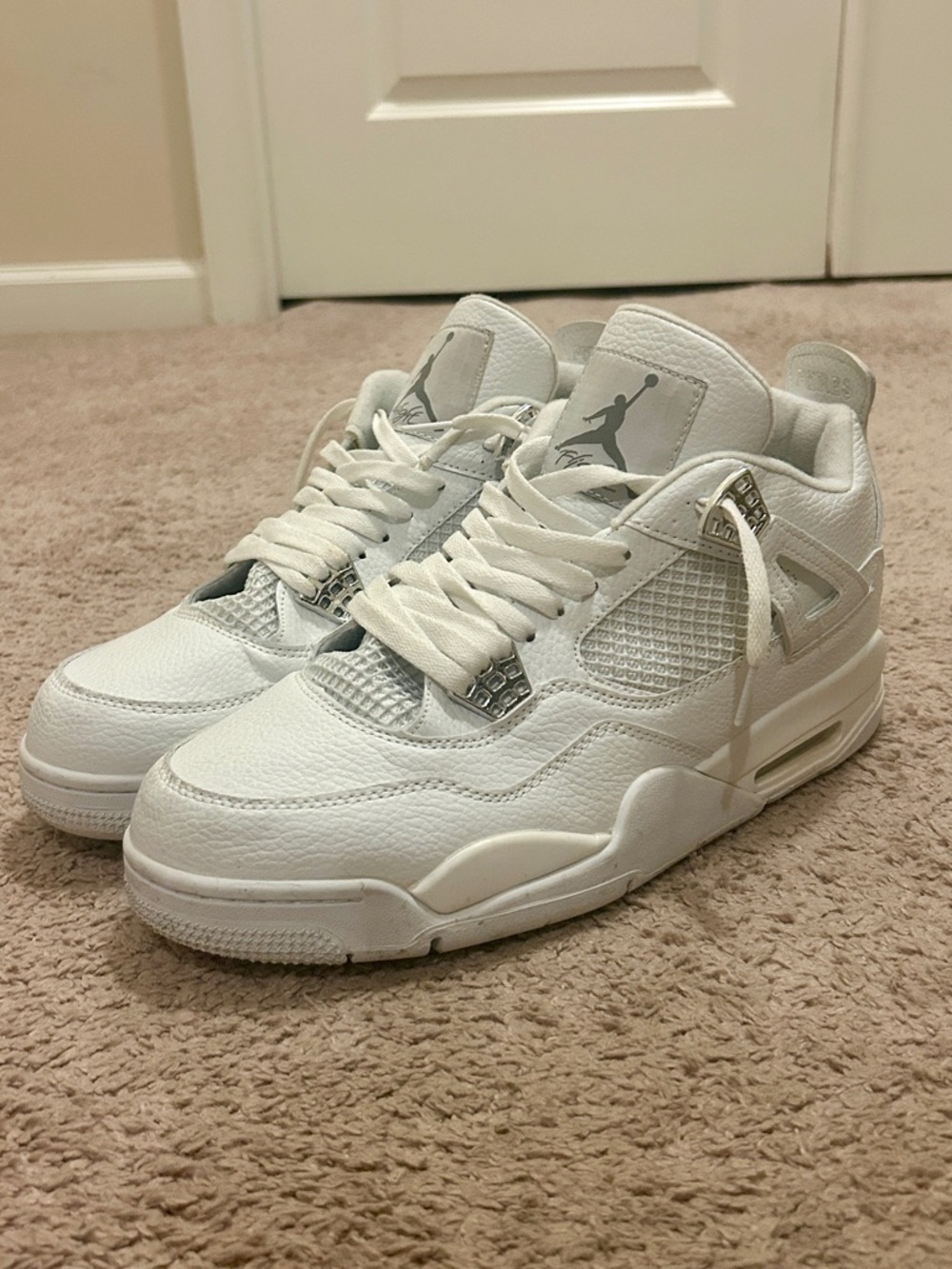 Jordan 4s ‘Pure Money’